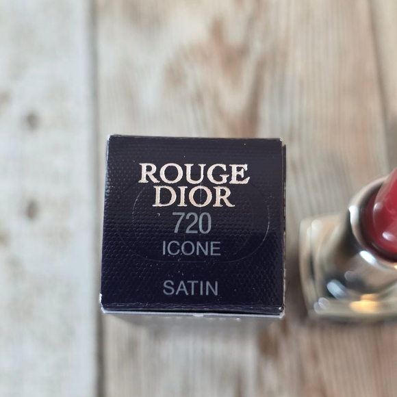 Dior Rouge Dior 720 Icone Satin Lipstick - Red Mini - Picture 4 of 4